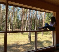 Вилла с балконом и с красивым видом из окна в Аврора Country House