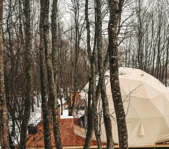 Геокупол Северное сияние в Вазуза Лав