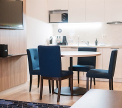 Люкс Гранд с рабочим кабинетом (Апартамент с 1 спальней) в Кортъярд Марриотт Сочи Красная Поляна