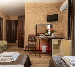 Номер стандарт с 3 односпальными кроватями в Изумруд