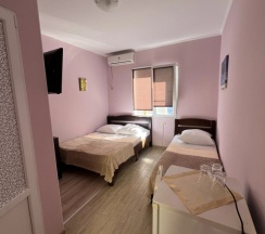 Трёхместный номер Standard в Адриана