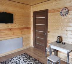 Полулюкс с видом на горы (2 этаж, номер 5) в Предгорье