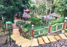 Четырёхместное бунгало в Huainamrin Resort Maehongson The Creek