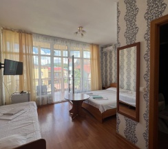 3-местная комната улучшенная в Марлита