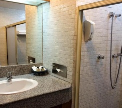 Двухместный номер Standard 2 отдельные кровати в Sirin Hotel Hua Hin