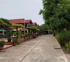 Коттедж с 2 комнатами в Avila Resort