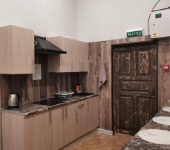 Нижняя кровать в 10-местном мужском номере (общие удобства) №3 в У путепровода