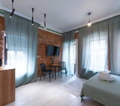 Апартаменты "Green" с балконом в Сhо