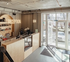 Место в девятиместном номере для женщин в Rock hostel