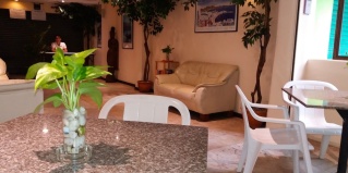 Карон: Отель Paradise Inn