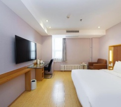 Двухместный номер Superior с видом на улицу двуспальная кровать в JI Hotel Harbin Zhongyang Street Youyi Road