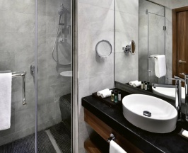 Двухместный номер Deluxe с видом на Бурдж-Халифа (двуспальная кровать) в Movenpick Hotel Apartments Downtown Dubai
