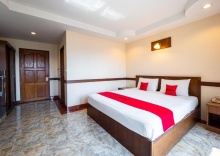 Номер Deluxe в RedDoorz Navin Mansion 3 Pattaya