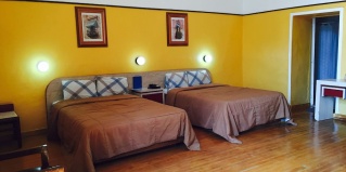 Мехико: Отель Hotel Isabel