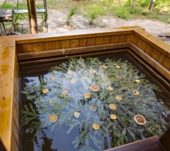 Дом с камином, сауной и купелью (до 8 гостей) МИРАНА в Berloga Country Resort