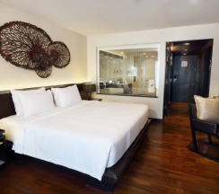 Двухместный полулюкс с видом на океан двуспальная кровать в Le Meridien Phuket Beach Resort