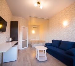 Четырёхместный номер Standard с балконом в Singer