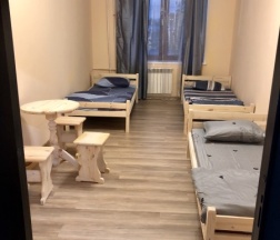 Эконом трехместный, ванная комната на этаже в Звезда