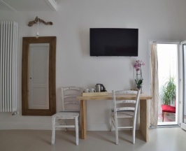 Двухместный номер Standard с балконом двуспальная кровать в B&B Murex