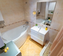 3-комнатные апартаменты улучшенные с балконом для 5 гостей в Степаненков