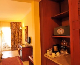 Двухместный номер Deluxe 2 отдельные кровати в Sea Beach Aqua Park Resort
