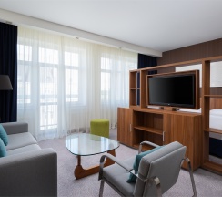 Улучшенная студия с кроватью KIng в Radisson Завидово