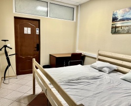 Двухместная комната с большой кроватью супер кинг сайз (90*200 см) в Невский