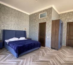 Двухместный люкс с балконом и с панорамным видом на море двуспальная кровать в Blacksea