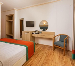 Трёхместный номер Standard в Mirabell Hotel