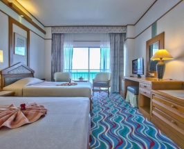 Двухместный номер Executive с видом на море двуспальная кровать в Asia Cha Am Hotel