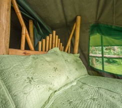 Тент в Roots Retreat and Camping Resort