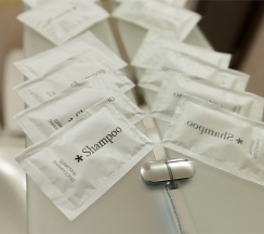 Четырёхместный номер "Делюкс" с балконом и красивым видом в Ростов