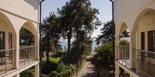 Лдзаа: Отель Талион