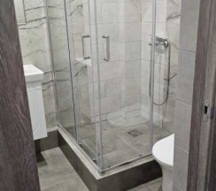 Апартаменты с балконом и с красивым видом из окна в Гостевой дом с Бассейном