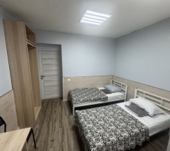 Четырехместный номер с общей ванной комнатой на мансарде №33 в Акспай