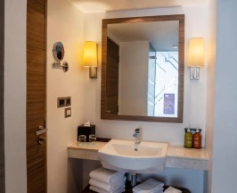 Двухместный номер Premium двуспальная кровать в Holiday Inn Resort Phuket Karon Beach by IHG