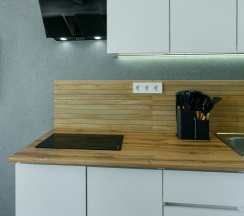 Четырёхместные апартаменты с 3 комнатами с балконом в Валентина