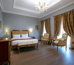 Двухместный полулюкс двуспальная кровать в Shah palace