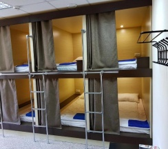 Кровать-капсула в общем 10-местном номере микс в Глубина