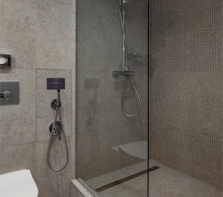 Стандартный номер с видом на город c двумя односпальными кроватями в Cosmos Omsk Hotel