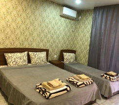 Трёхместный номер Standard с балконом в Атлант