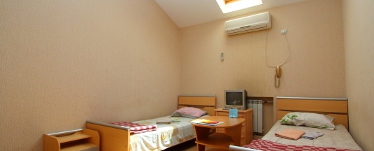 Место в общем двухместном номере в Med