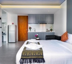 Двухместный номер Standard с балконом двуспальная кровать в Kamala Resotel
