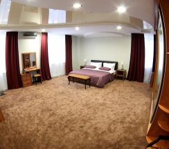 Апартаменты люкс (с завтраком) в Тамбовская