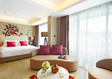 Двухместный люкс Superior двуспальная кровать в Grand Mercure Phuket Patong