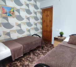 Трёхместный номер Standard в Полина