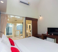 Номер Deluxe в Lima Bella Resort