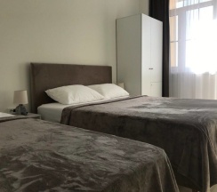 Трёхместный номер Superior с балконом и с частичным видом в Mon Michel