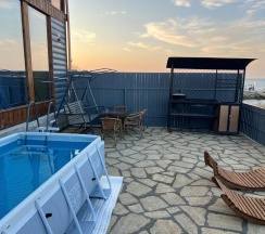 Коттеджи в Moon House