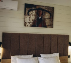 Двухместный номер Superior с балконом и с красивым видом из окна двуспальная кровать в Саянский Марал Аршан